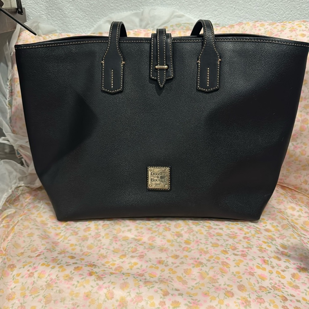 Vintage Dooney & Bourke Black Pebble Leather Large Tote